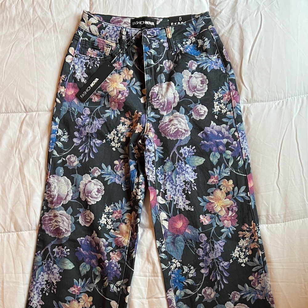 Floral High Rise Straight Leg Jeans Women Size Small 5 Flower Jeans